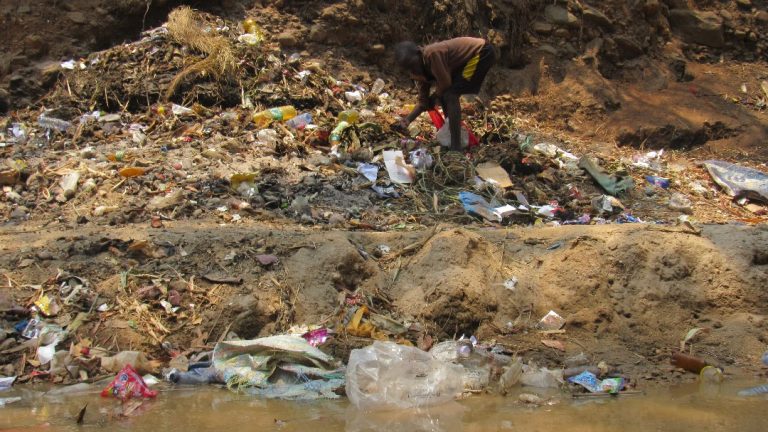 Commune Mugere : pollution inquiétante des rivières
