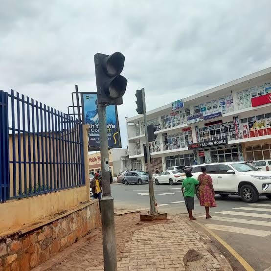 Bujumbura : les feux tricolores défaillants compliquent la circulation