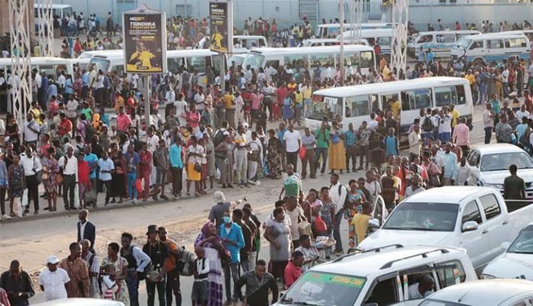 Bujumbura : des usagers dénoncent des tarifs de bus dépassant les prix habituels