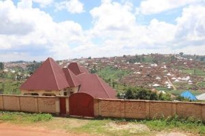 Kabuye : les intérêts personnels menacent la cohésion sociale